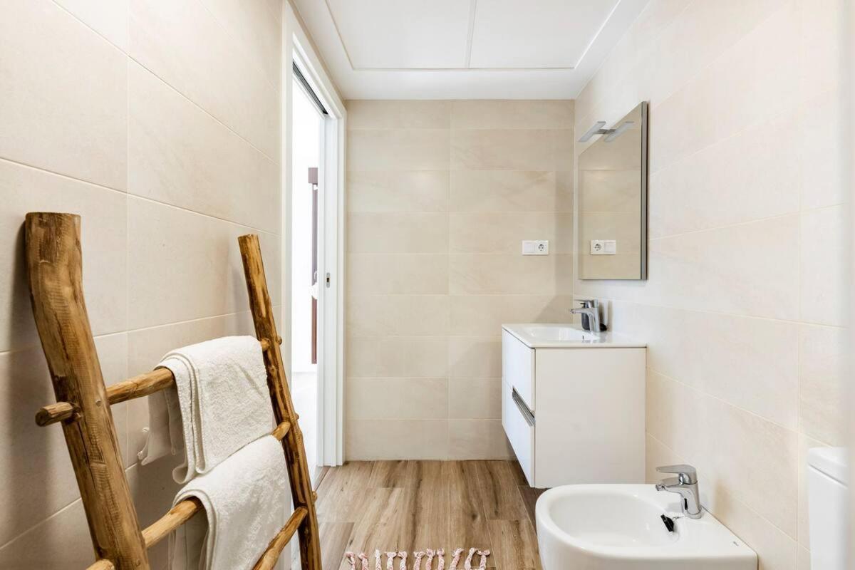 Luxury Designer Apartment - Unbeatable Sea Views Aguilas Exterior photo